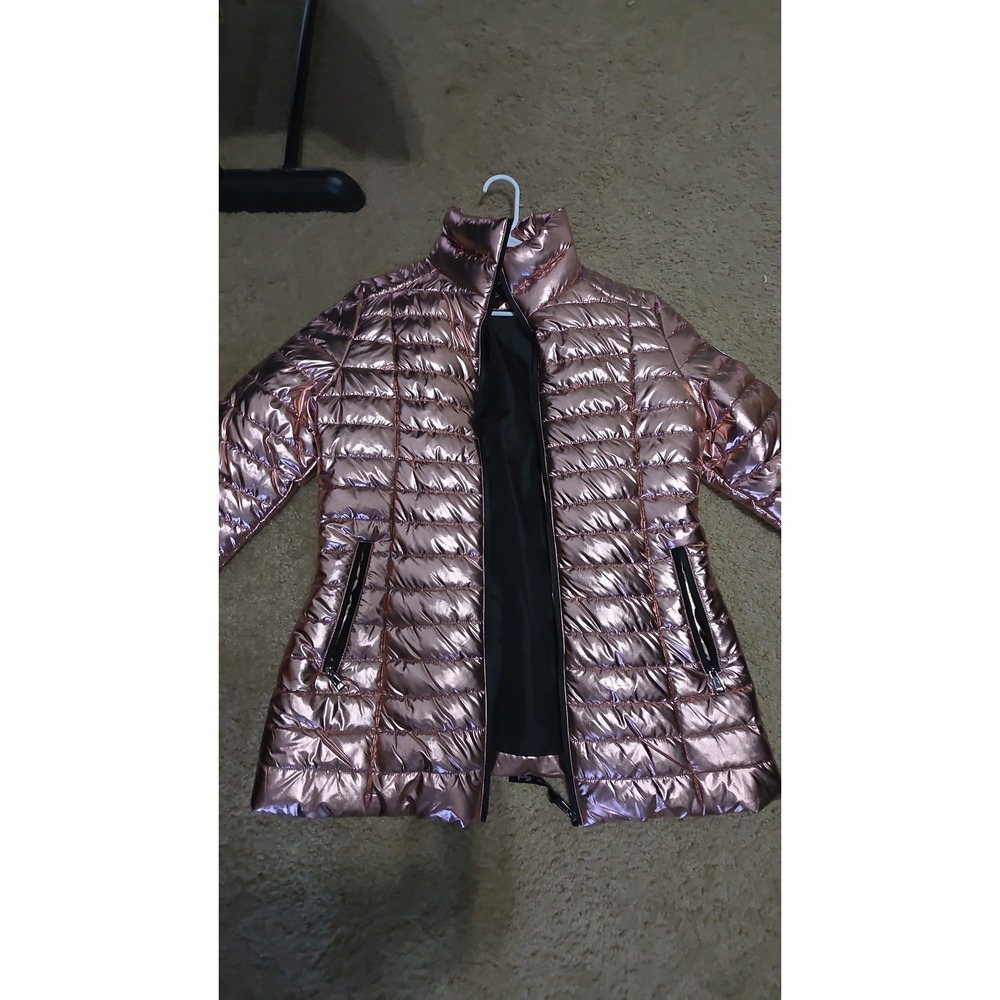 White Mark Rose gold puffer